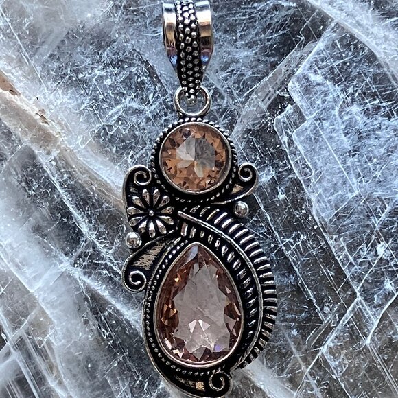 Floral and Fern Morganite Gem Pendant Crystal Stone Jewelry - Picture 1 of 8